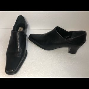 🛑SOLD🛑Matisse Leather Ankle Booties Block Heels